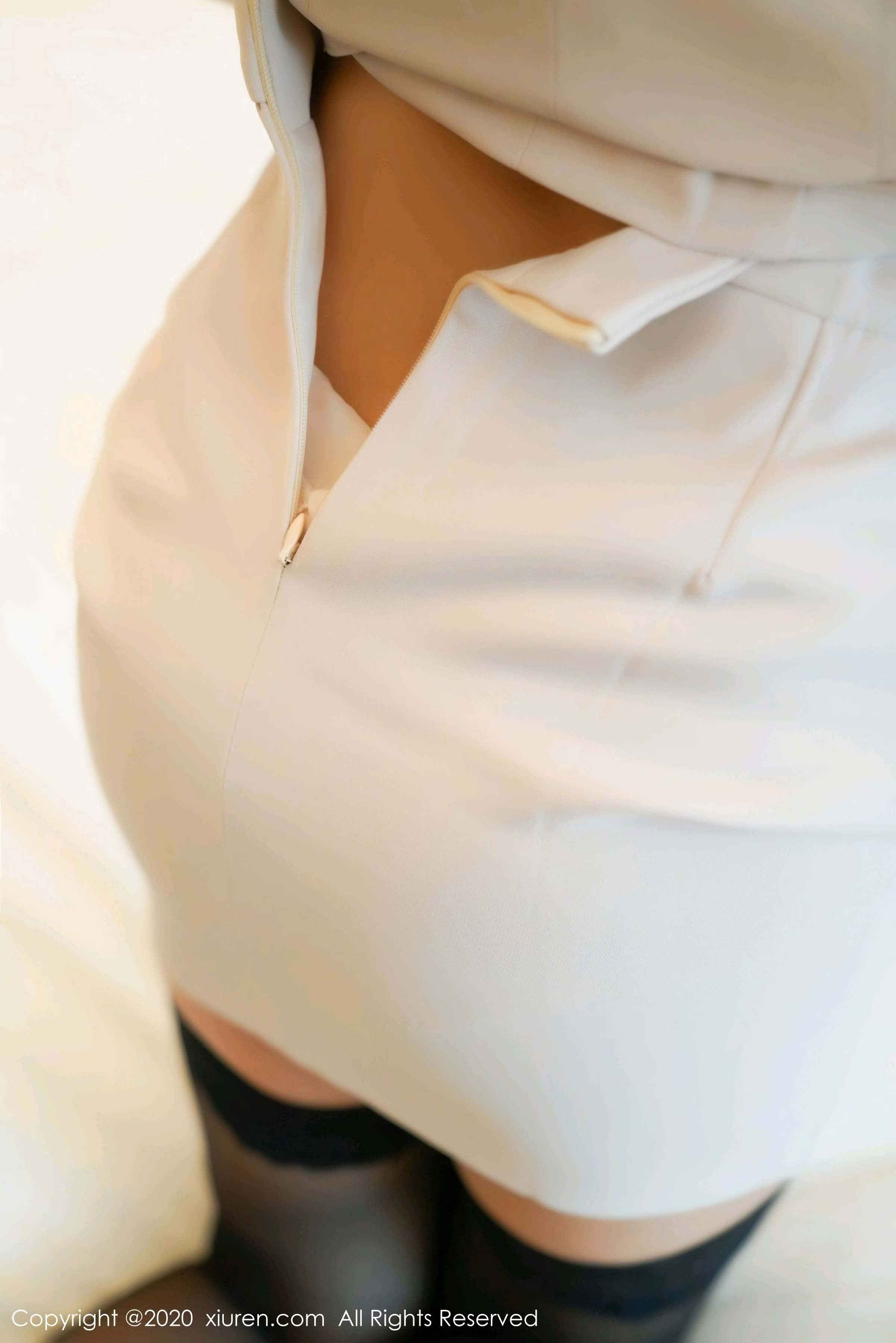 2020.09.28No.2611果儿Victoria白色OL的经典职场制服插图2